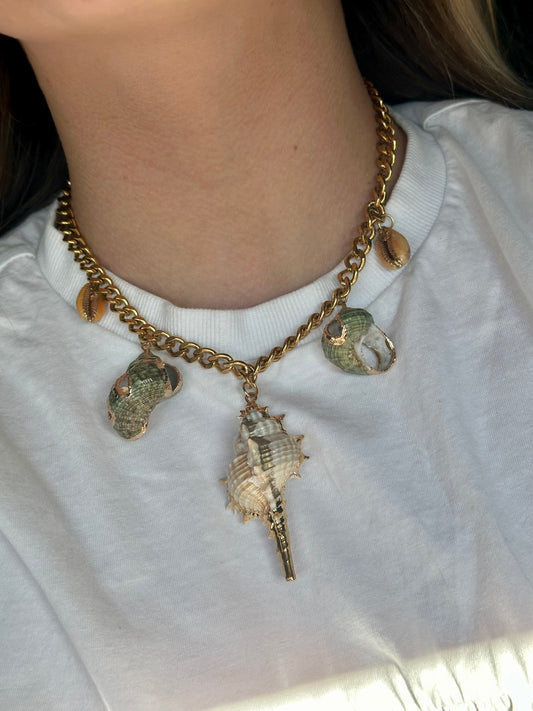 Annaka Shell Necklace