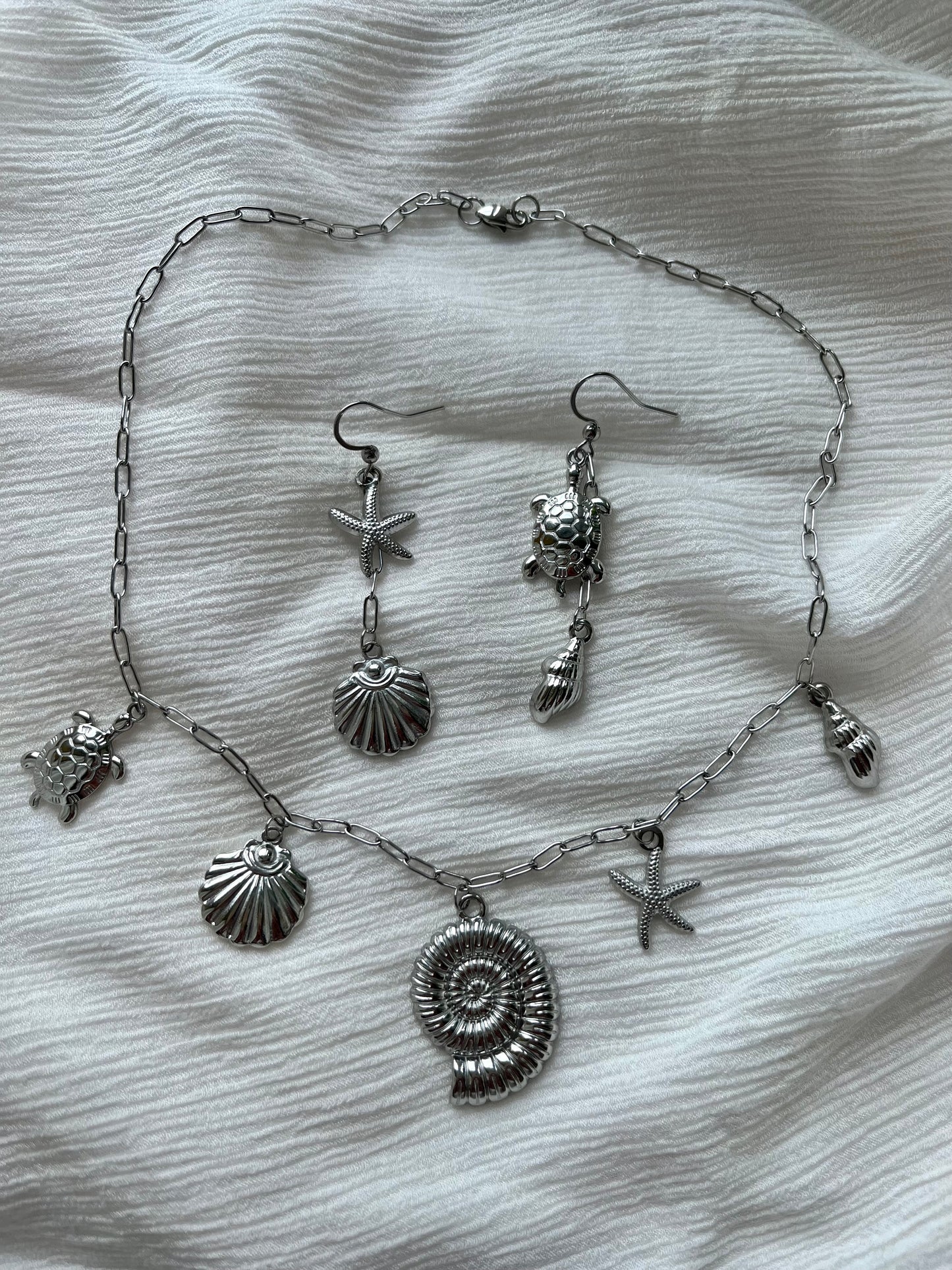 Oceana Necklace & Earrings (Silver)