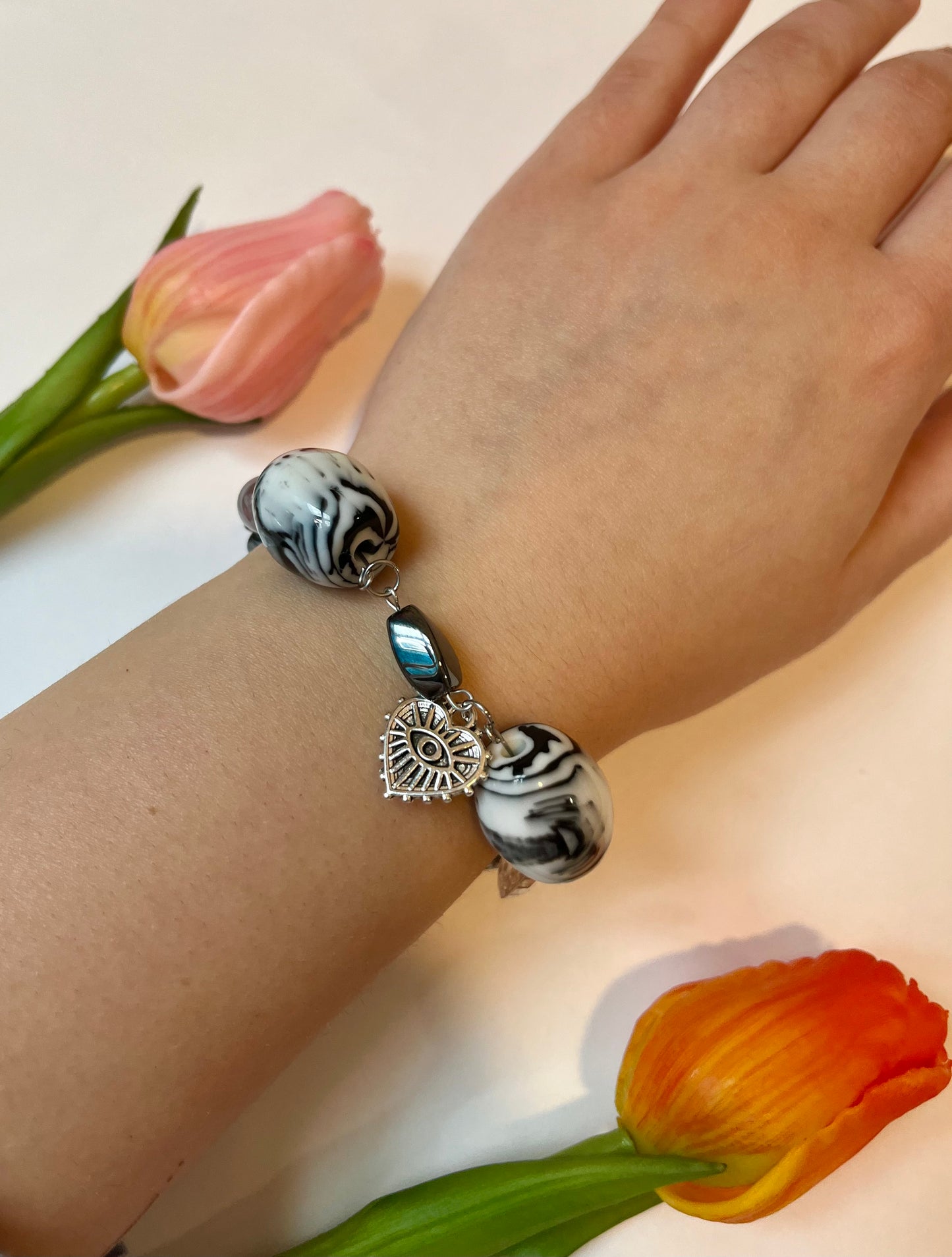 Black & White Up-cycled Bead Bracelet